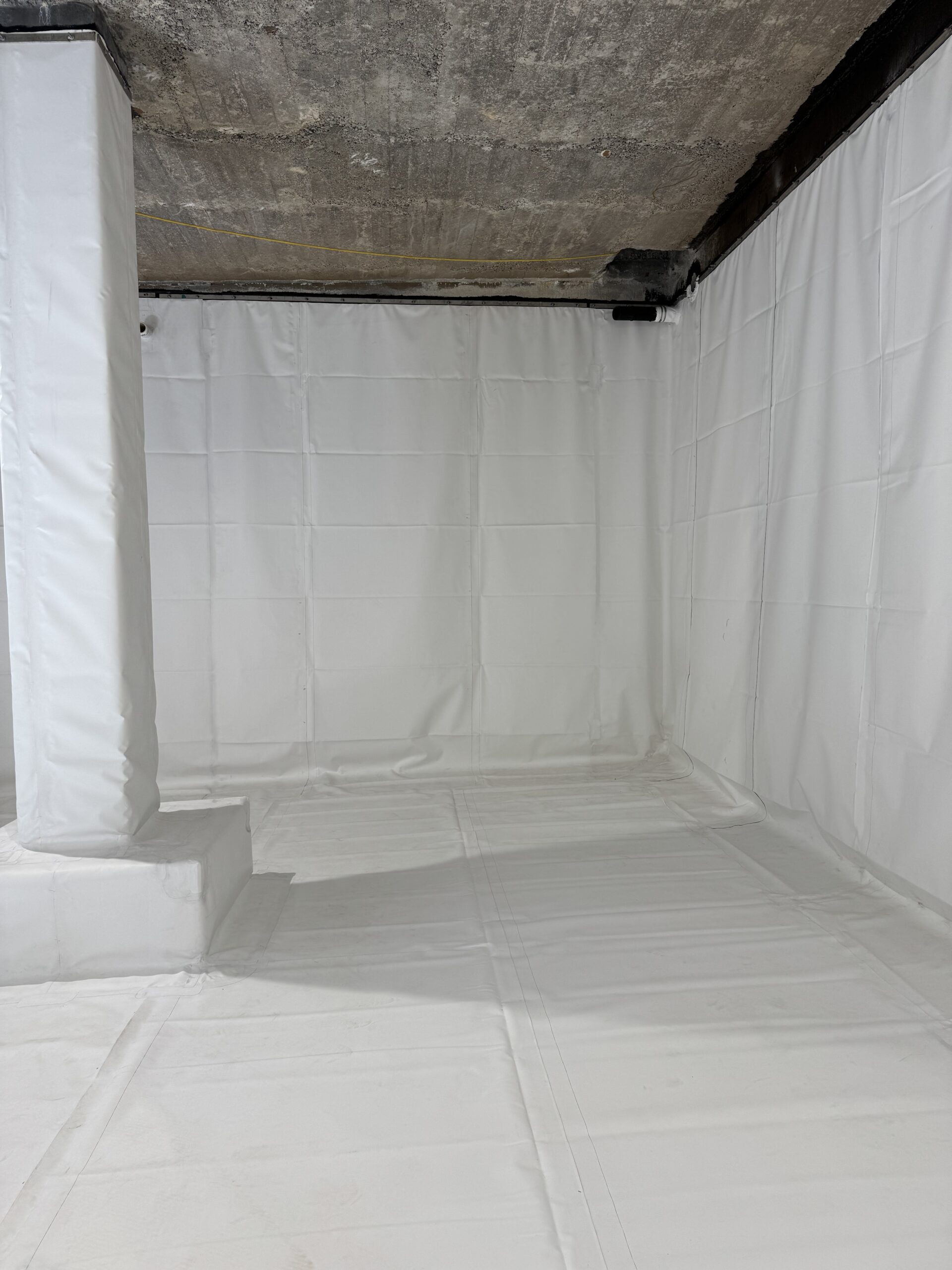 Custom water tank liners for agricultural water storage